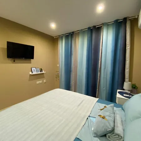 Paradiso 308-309 Private 아파트 네세부르