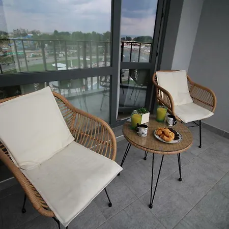 아파트 Paradiso 308-309 Private 네세부르