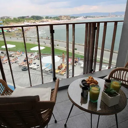 Paradiso 308-309 Private 네세부르