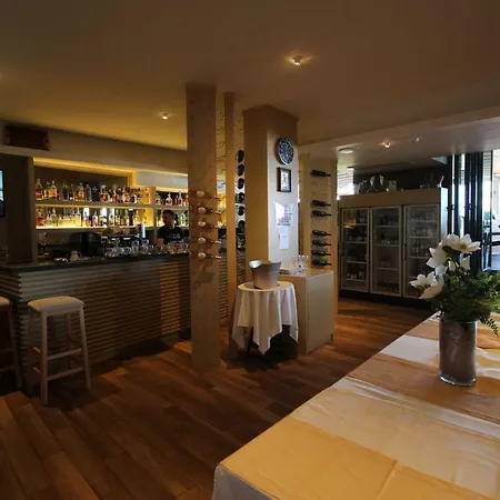 Paradiso 308-309 Private 네세부르