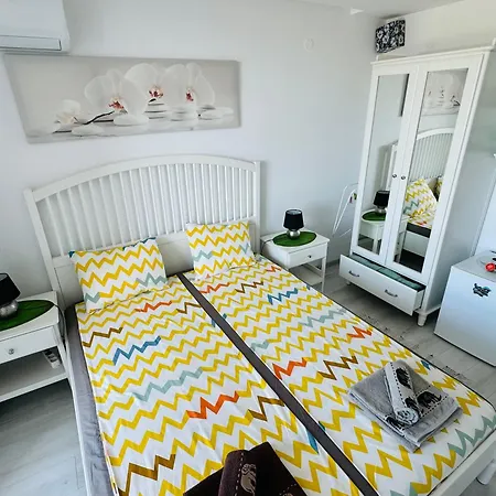 Appartement Paradiso 308-309 Private *