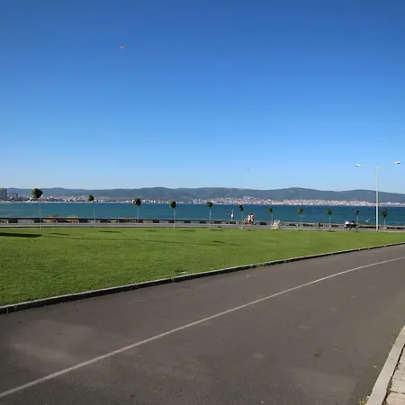 アパート Paradiso 308-309 Private